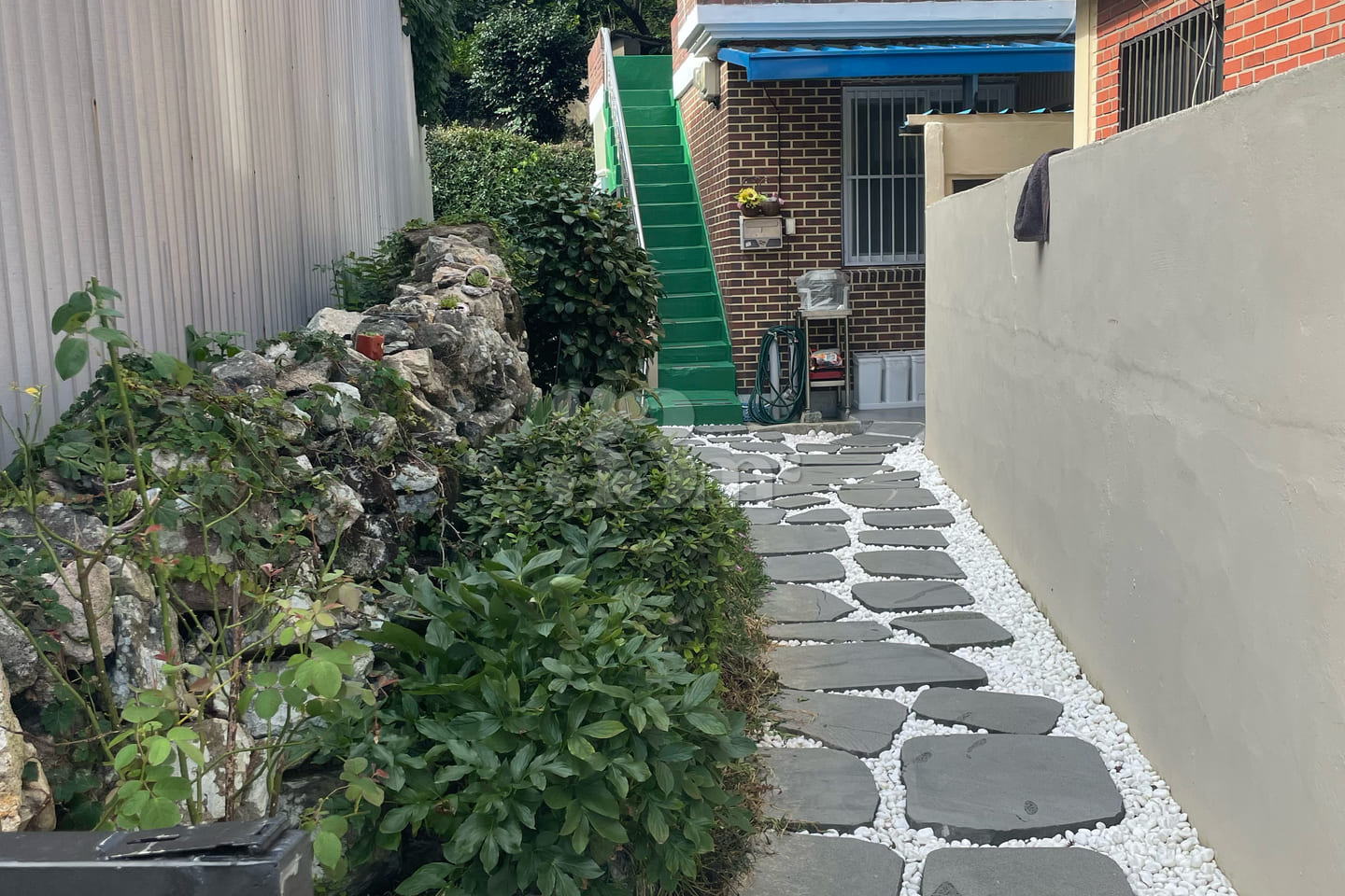 Quiet ground-floor space in Namhae, Gyeongnam 8th image