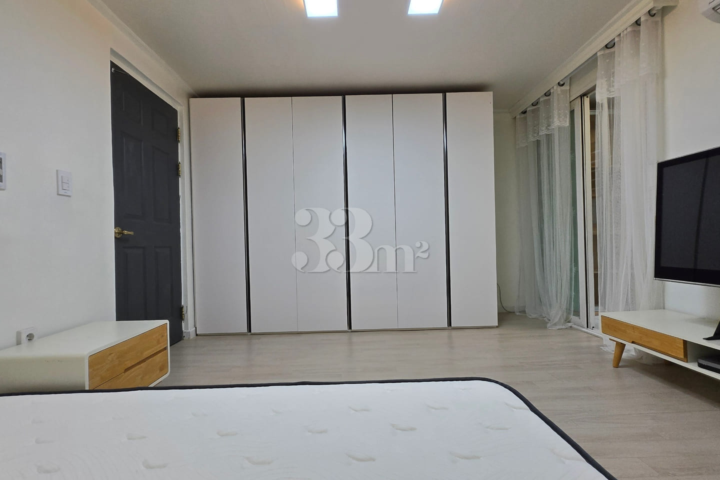 "Two-bay" unit (1.5-room apartment) in Chojun 1th image