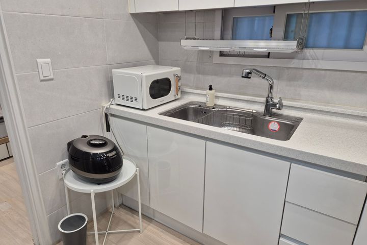๐ 2-Bedroom Unit near Gwangmyeong Sageori St 5th image