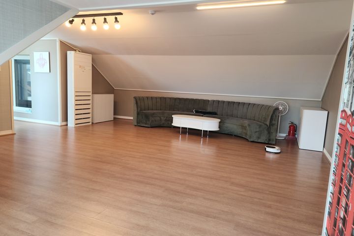 Humphrey Penthouse 12th image