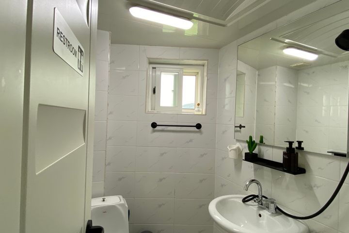 Accommodation with free parking in Yongnidan- 8th image