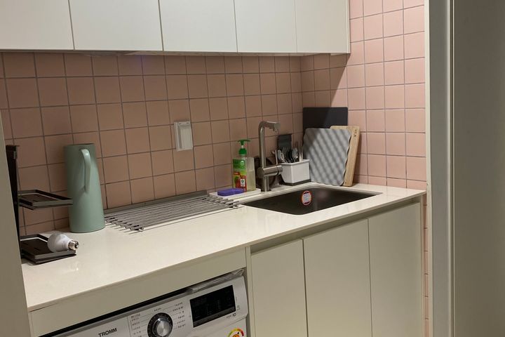 Spacious studio apartment in front of Songdo 1th image