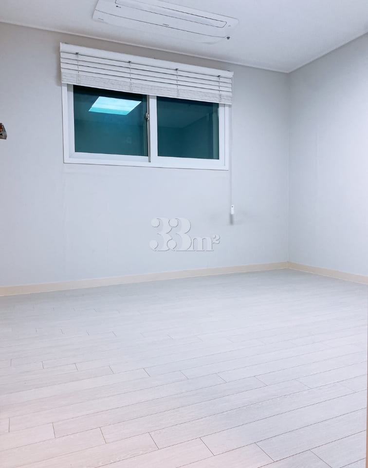 New 2-room apartment, 10 seconds from Gaehwas 5th image