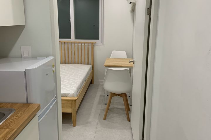 Multi-family house, Unit 302 4th image