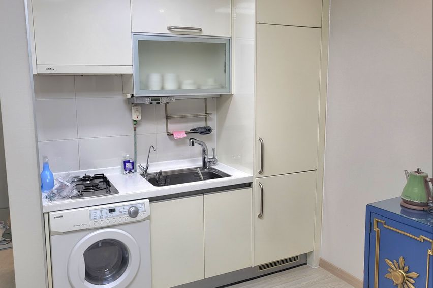 서울역 충정로역 숙소