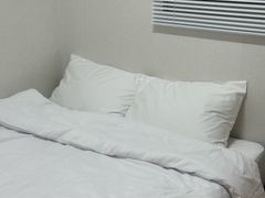 Clean two-room apartment, 5 minutes from Mokd 7th image