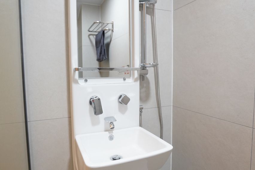 서울대입구역 203호