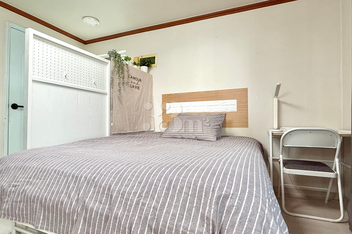Spacious accommodation in Yeongdeungpo 3th image