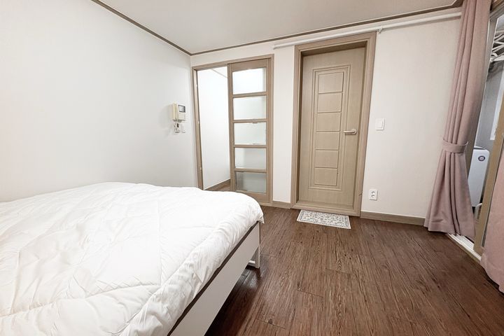 Studio apartment 5 minutes from Janggi Statio 14th image
