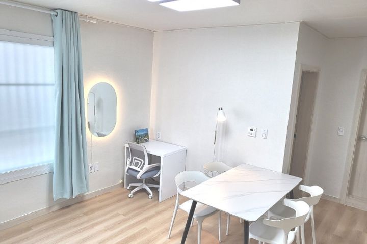 수원우만동쓰리룸풀옵션 1번째 이미지