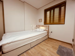 2-minute walk from Sinchon Station (Line 2) 0th image