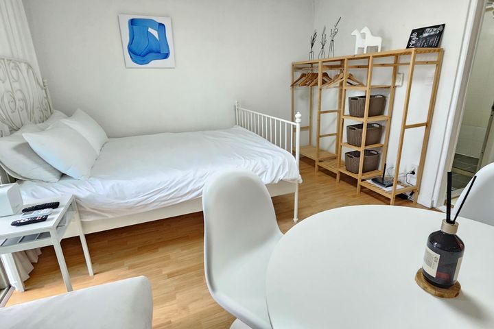 Merry Home #Fully Furnished #Free Parking 3th image