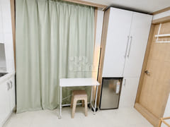 Walking distance: 3 minutes to Sinchon, 9 min 9th image