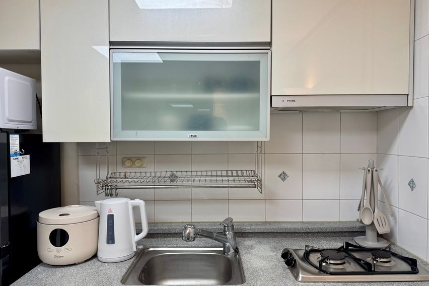 🍀Sinchon Station Area, Fully Furnished Studi 14th image