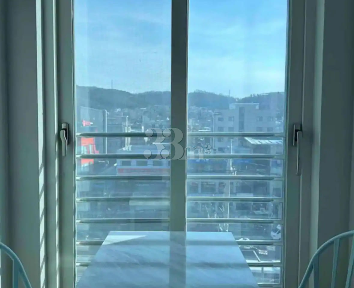 Located just 10 seconds from Achasan Station. 0th image