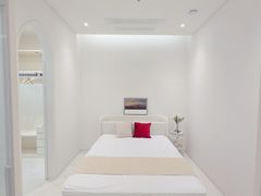 Newly built suite near Cheongdam Intersection 8th image