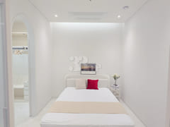 Newly built suite near Cheongdam Intersection 8th image