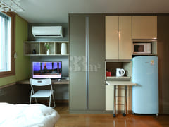 Fully furnished ❤️ Free parking ❤️ 1 minute f 8th image