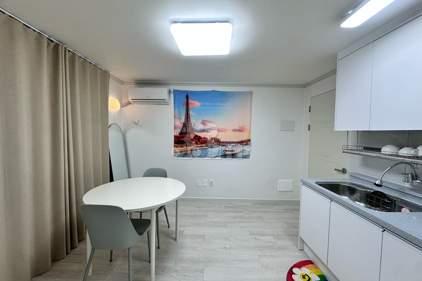 Clean two-room accommodation near Jeonbuk Nat 8th image