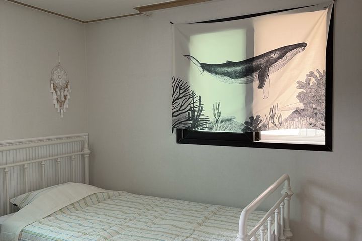 Pleasant, fully-furnished studio apartment ne 0th image