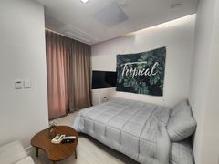 J2๐Fully-furnished Studio Apartment with a G 1th image