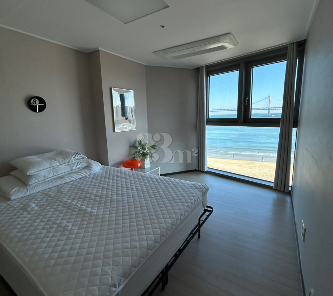 Gwangalli Ocean View, 3-Second Walk 8th image