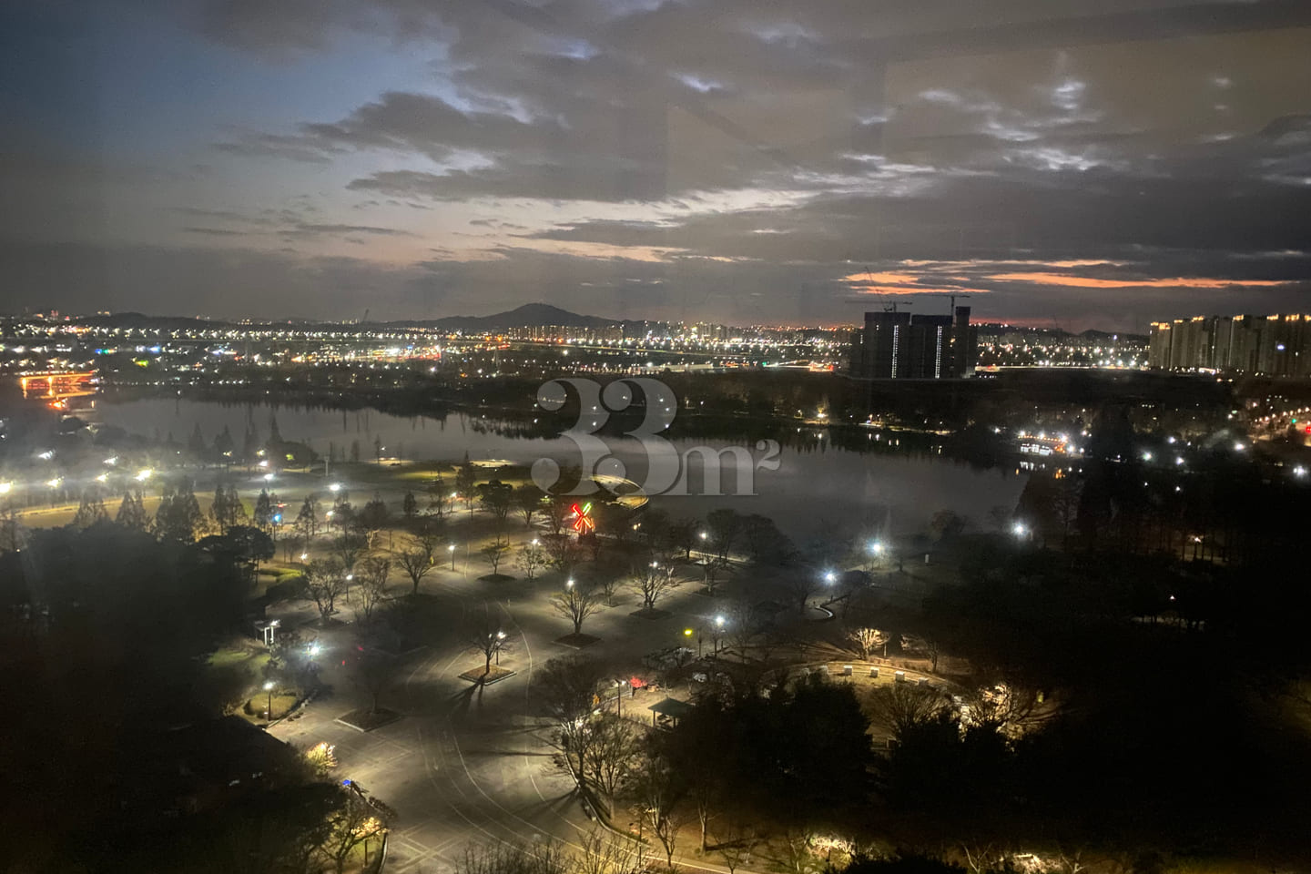 Spacious stay with a great view and full opti 1th image