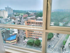 10 seconds from Sinyongsan Station with an ex 7th image