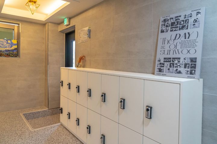 Fully furnished, just 30 seconds from Sinnonh 15th image