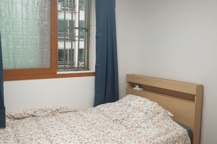 우장산역 봄날 하우스B