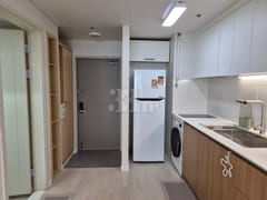 Jamsil Saenae – fully renovated and spotless. 17th image