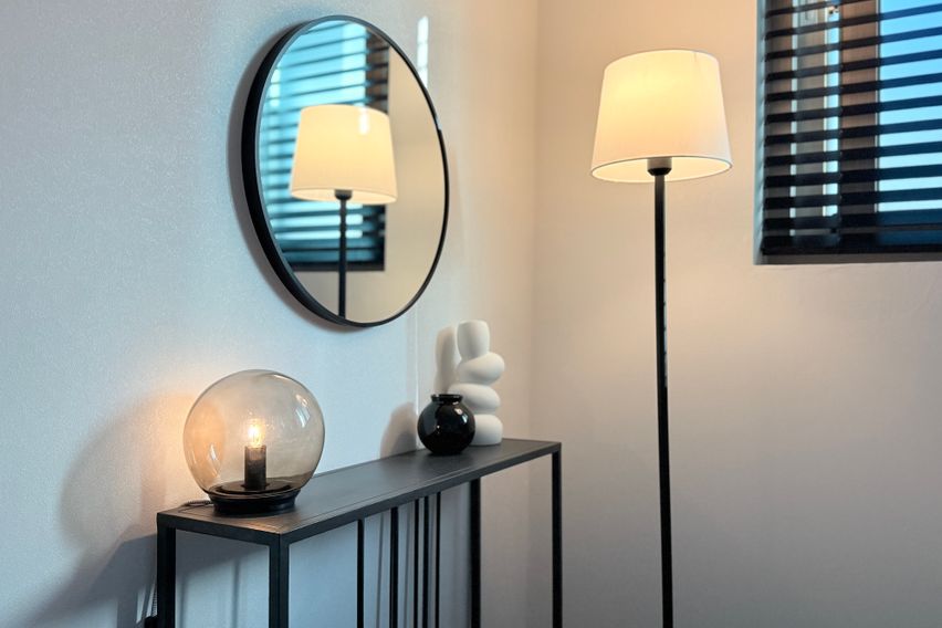 주차가능/역1분/신축