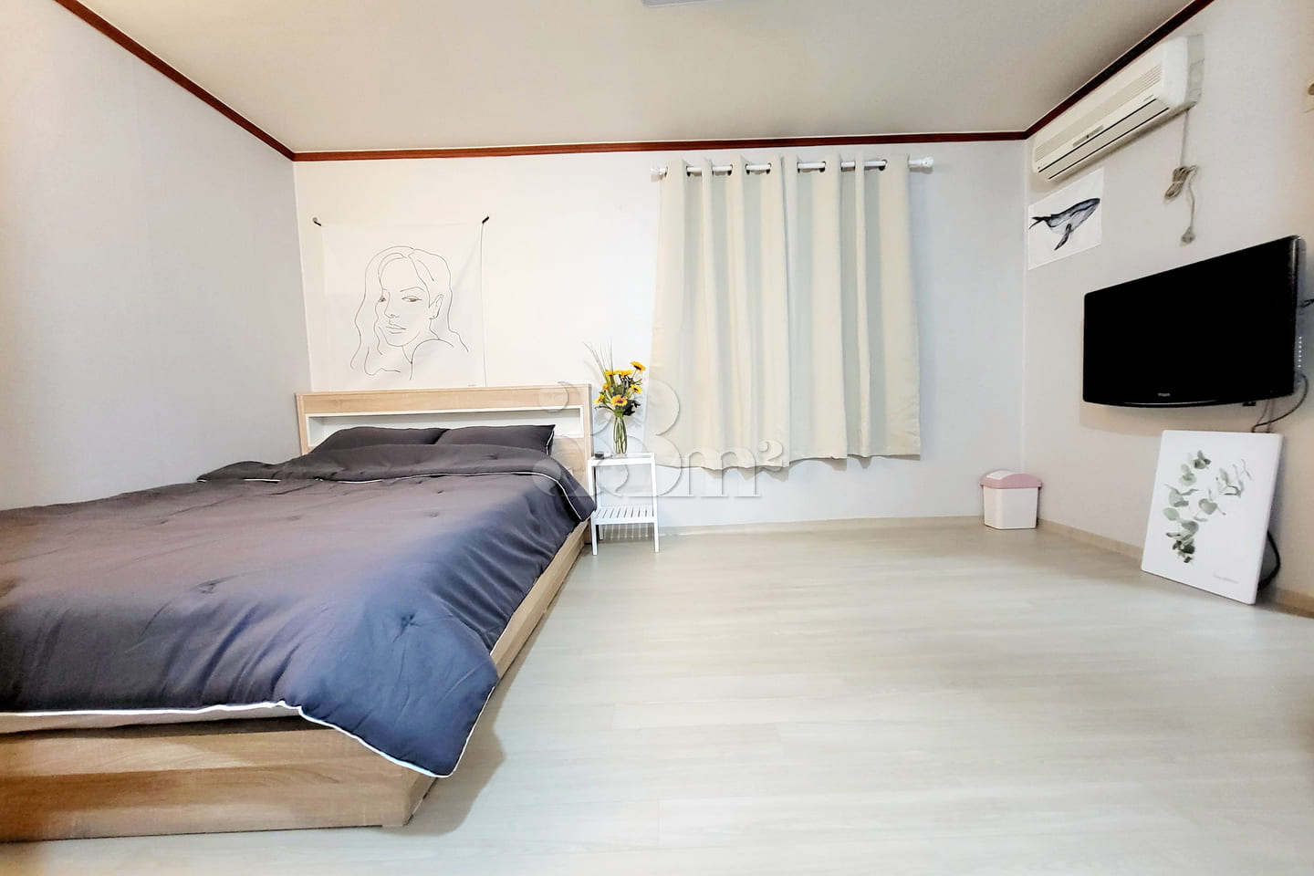 Jukdo-dong, Queen-size bed, fully furnished, 2th image