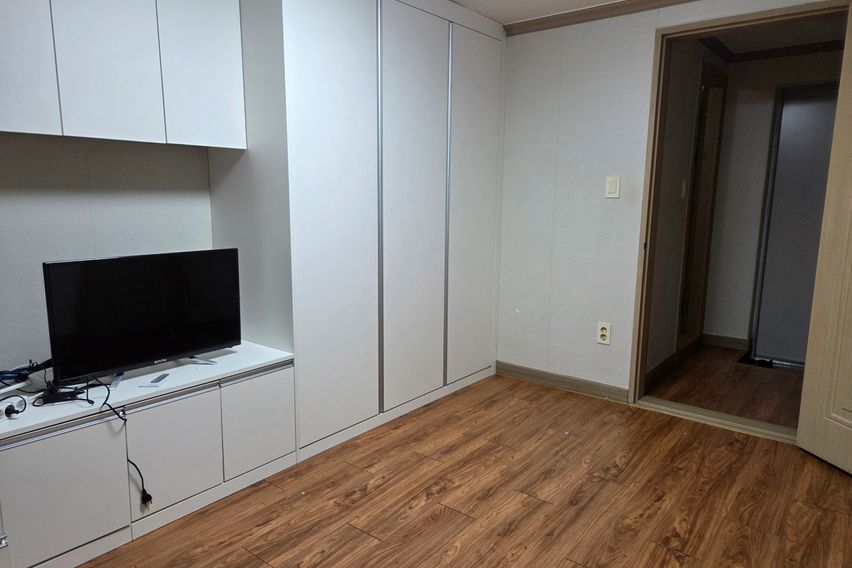 엘림빌 201호(큰방) 2번째 이미지