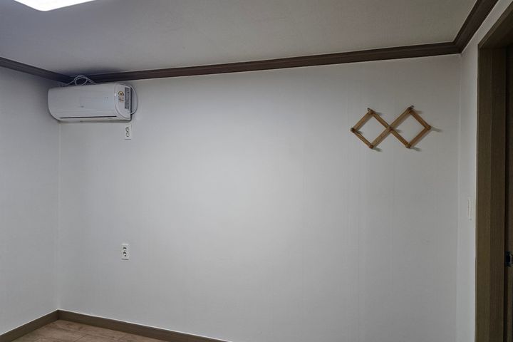 3층 안쪽 조용한방 7번째 이미지