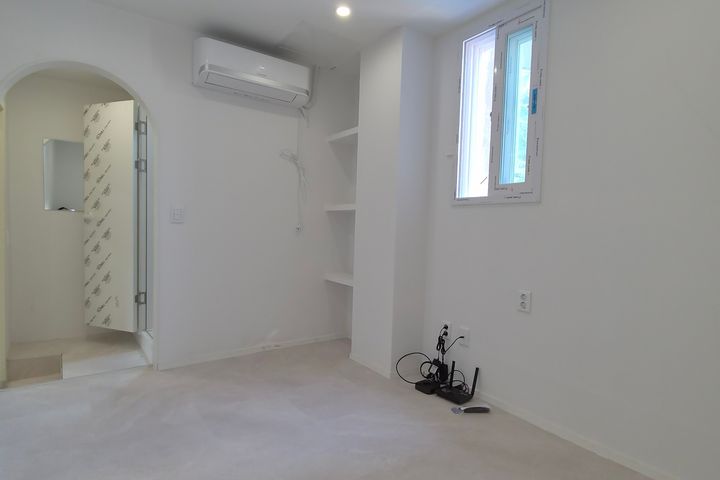 No. 2 5th image