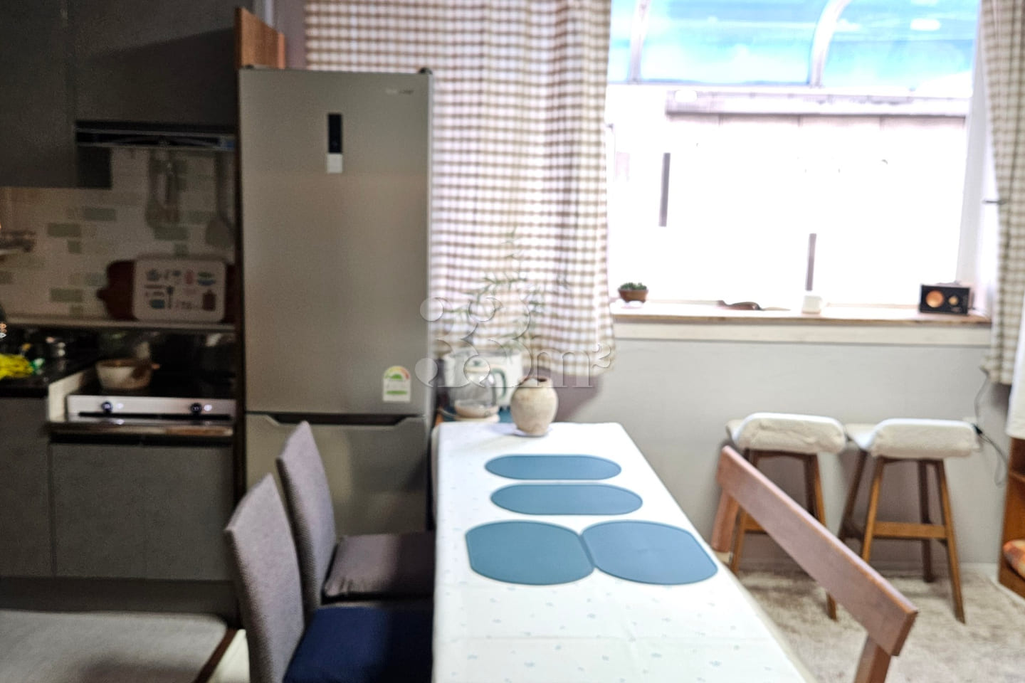 Charming second-floor studio apartment 12th image