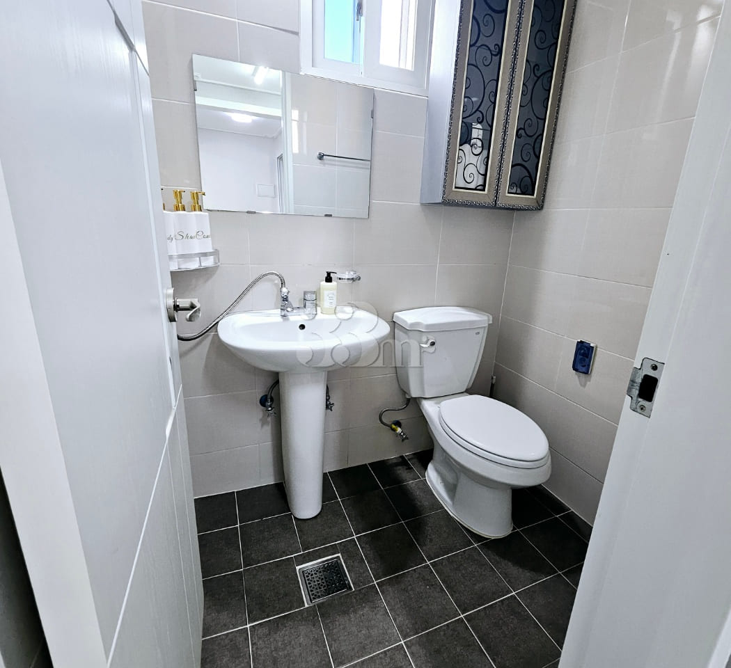 Free parking, 2 rooms, terrace π 13th image