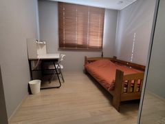 Newly built apartment within walking distance 7th image