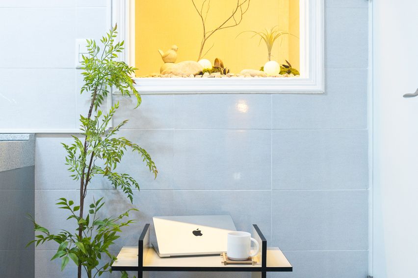 강남 신논현 퀸2 1층