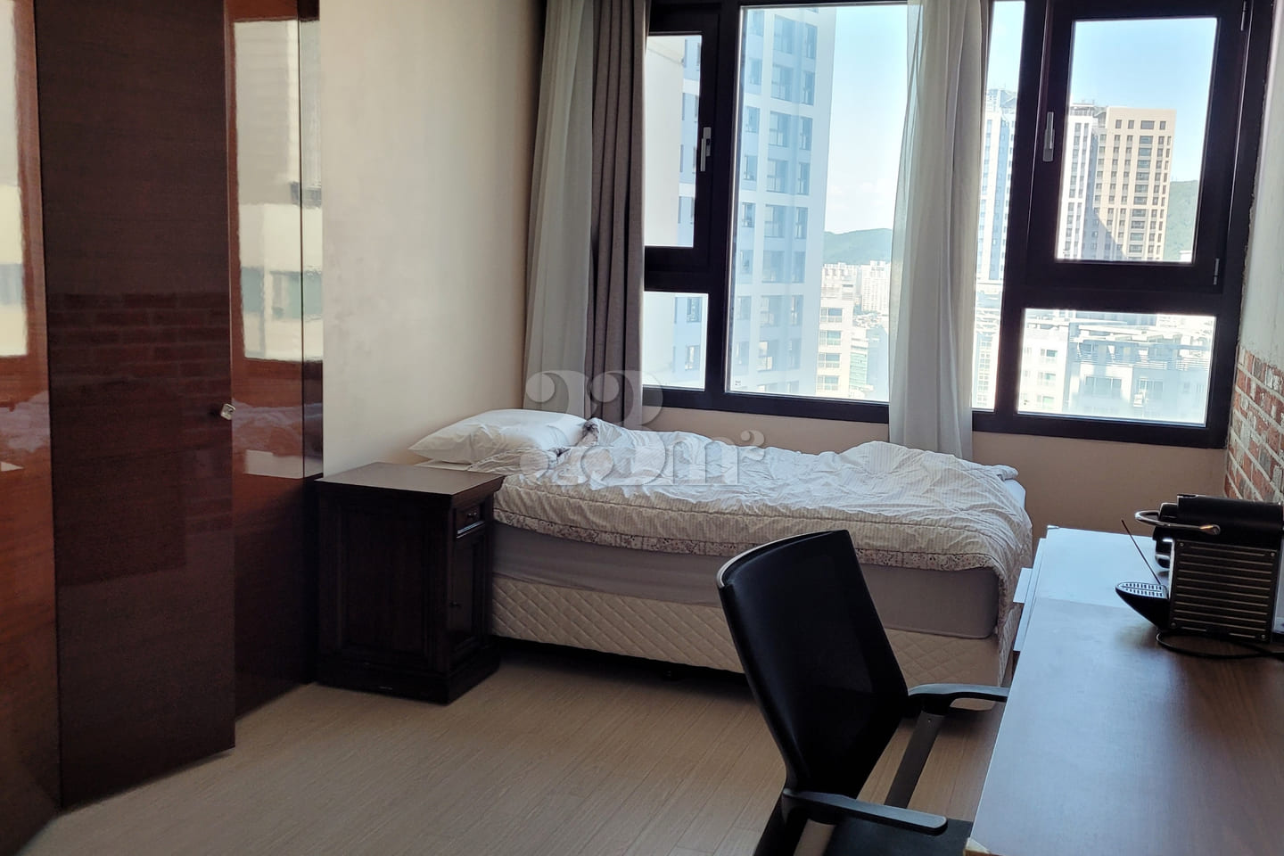 Brahms Room 102 0th image