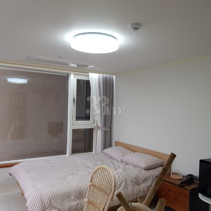 Ocean View Fully Furnished Officetel 2th image