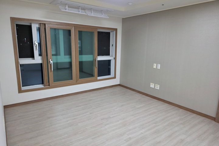 상권이용 좋고 넓은 방 0번째 이미지