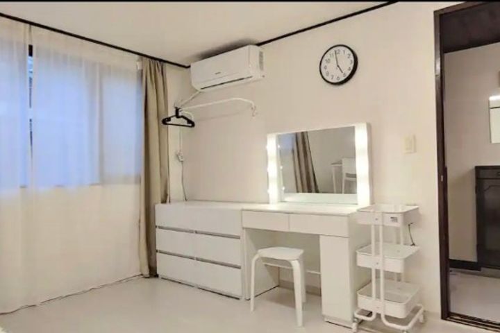 Two-bedroom apartment, 5-minute walk from Ewh 6th image