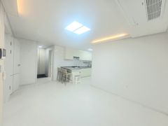 3-room villa, 1 minute from Junggok Station 1th image