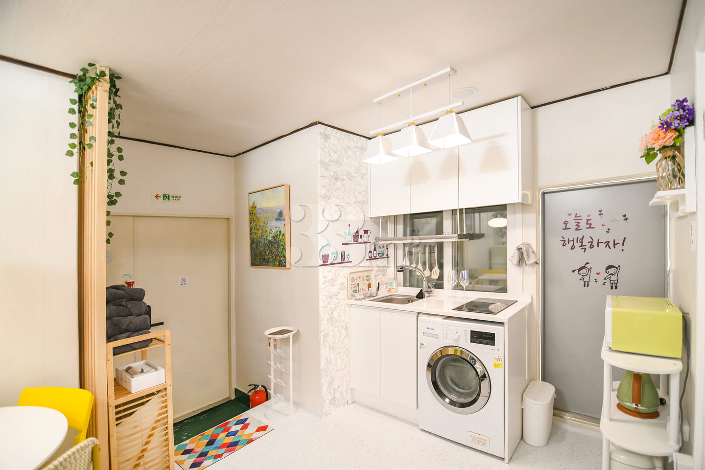 2-bedroom, fully furnished unit, 5-minute wal 9th image