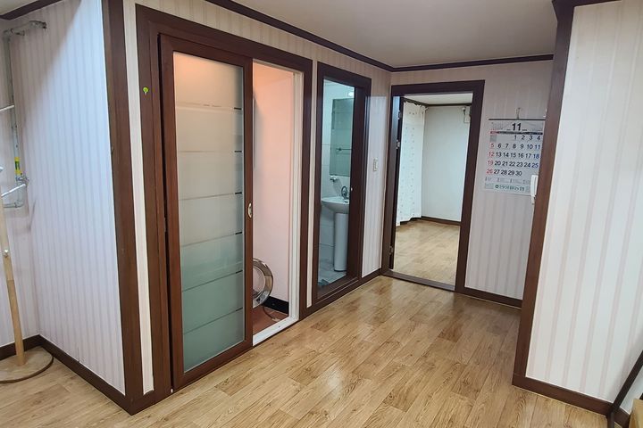 Nuriel Unit 201: Mini Two-Room Unit 6th image