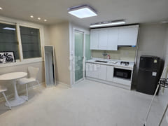 Large room + living room + parking H26 2th image