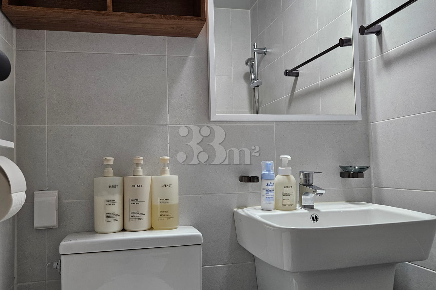 Hanok Village: Modern & Serene 9th image