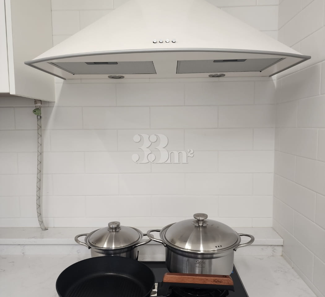 Brand-new, spacious two-room unit; parking av 6th image